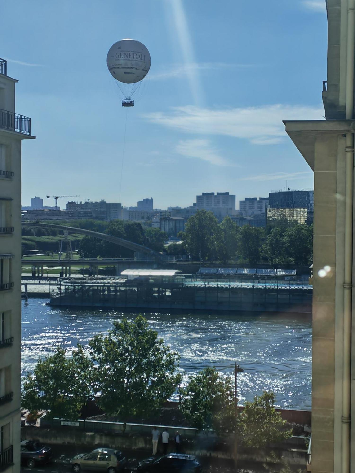 Appartamento View Sur La Seine Parigi Esterno foto